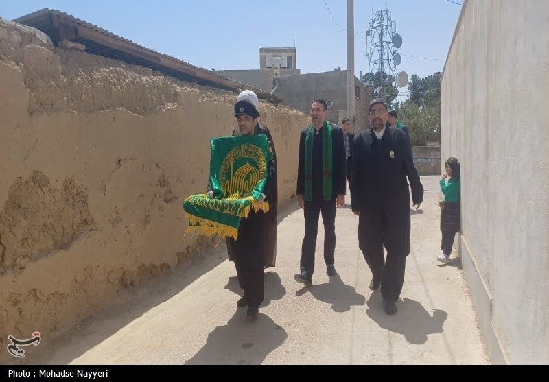 کاروان زیر سایه خورشید در شهرستان گرمه