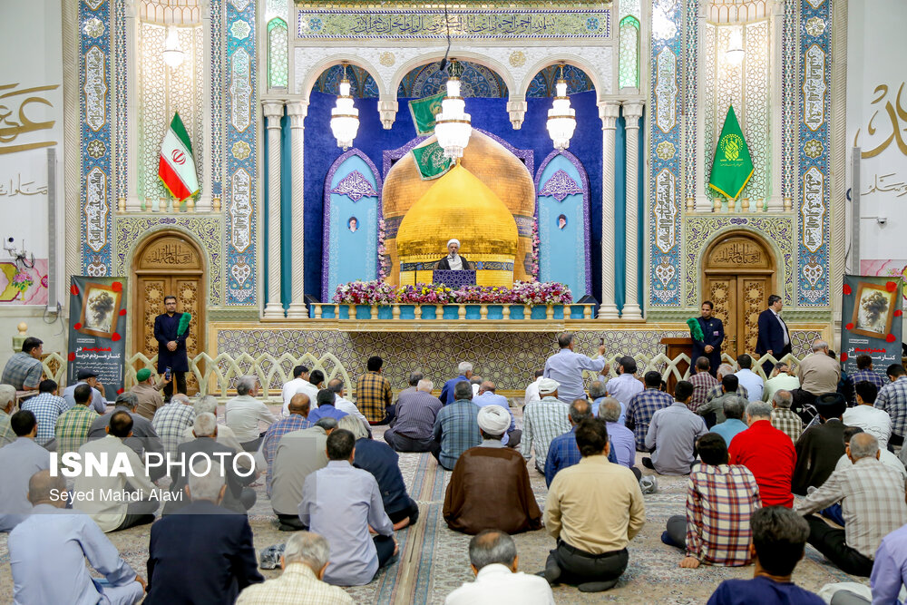 مراسم یادبود جانباختگان بندر شهید رجایی در حرم حضرت معصومه(س)