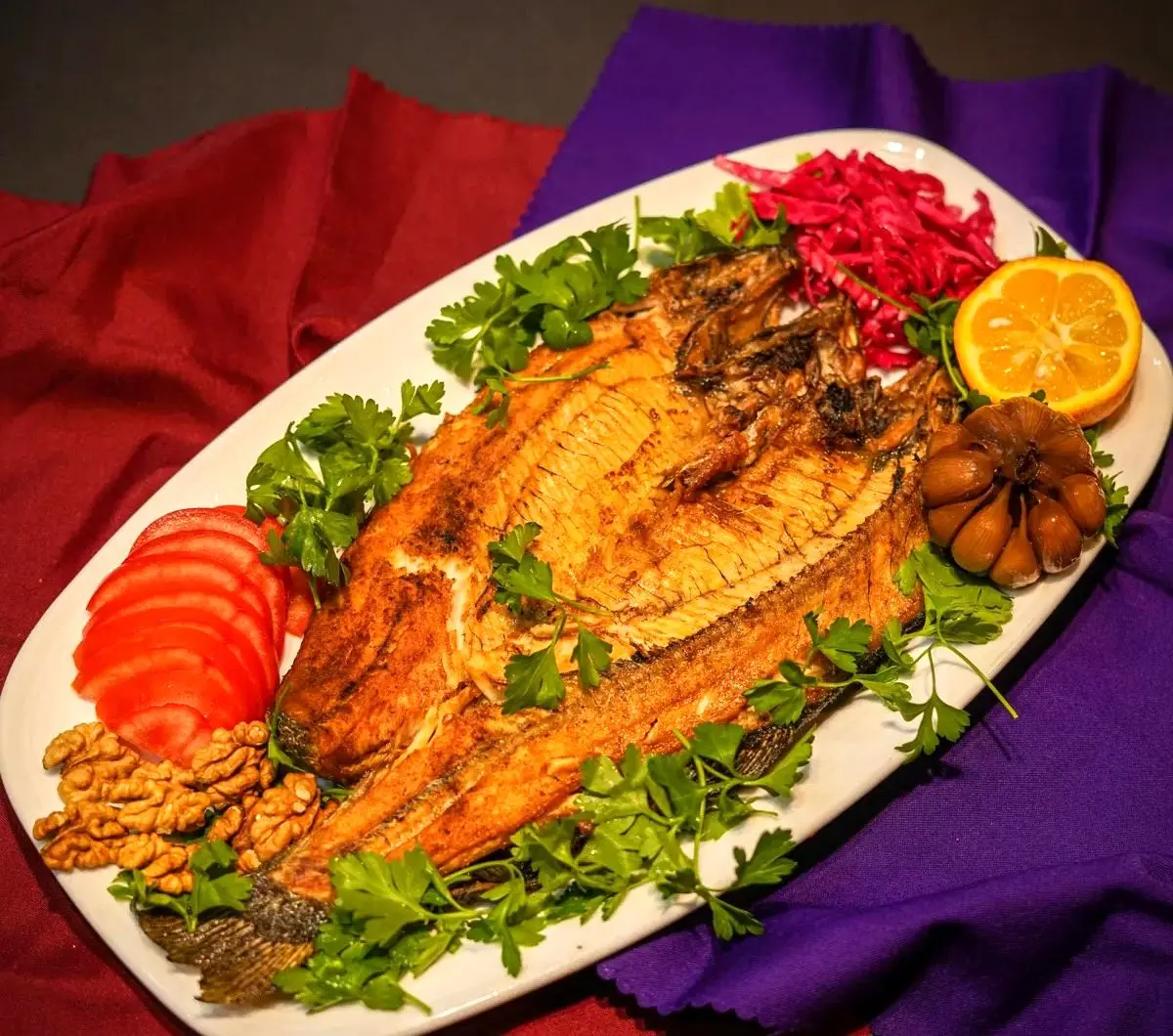طعم ناب غذای دریایی با ماهی قزل آلا