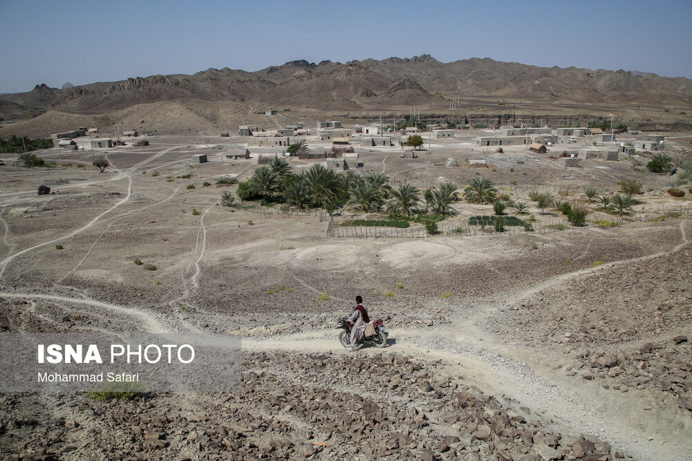 در حاشیه؛ عباسآباد، روستایی در سایهٔ توسعه