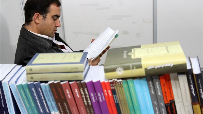 معرفی ادبیات بومی لرستان در نمایشگاه کتاب تهران