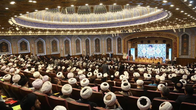۲۰ جلد از آثار آیتالله حائری یزدی در قم رونمایی شد