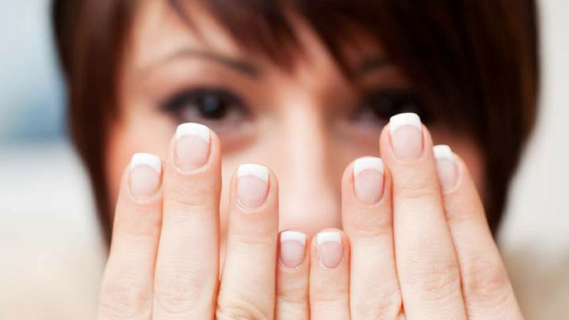 از هوش مصنوعی بپرس/ با ناخنهای شکننده چه کنم؟