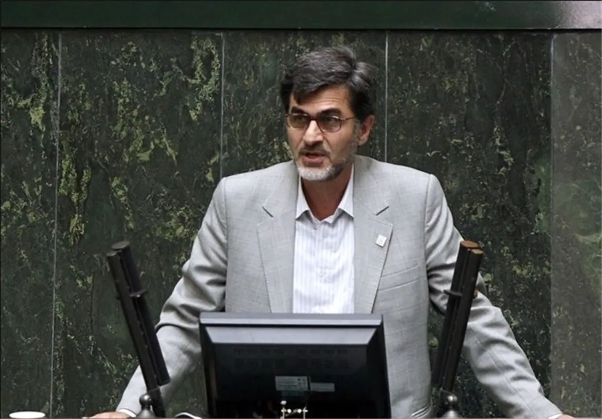 کوچک زاده: ترامپ دوست ندارد ناوها و سربازانش در خلیج فارس غرق شوند
