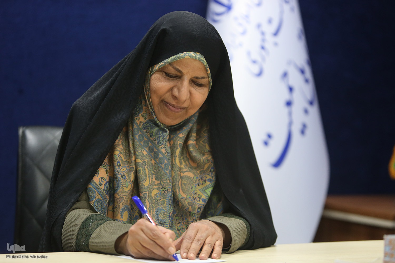 سرمقاله هم میهن/ انتظار از خانم دکتر دستجردی