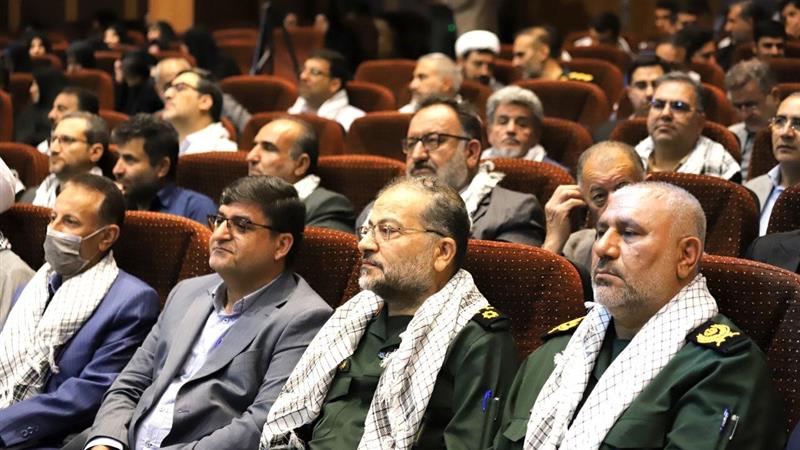 بسیج، پیشگام در توسعه و حل بحرانهای کشور
