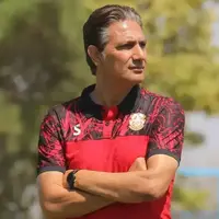 اخراج سرمربی دو هفته مانده به پایان!