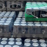کشف 75000 بطری نوشیدنی انرژی‌زای قاچاق