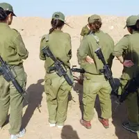 نظامیان زن صهیونیست در یک پایگاه به جان هم افتادند