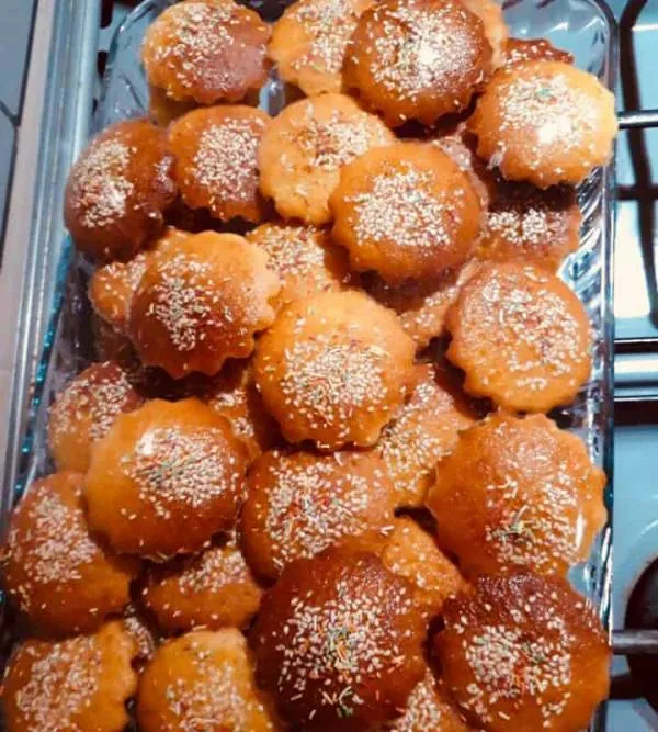 کیک یزدی خوشمزه رو بدون فر و همزن درست کن