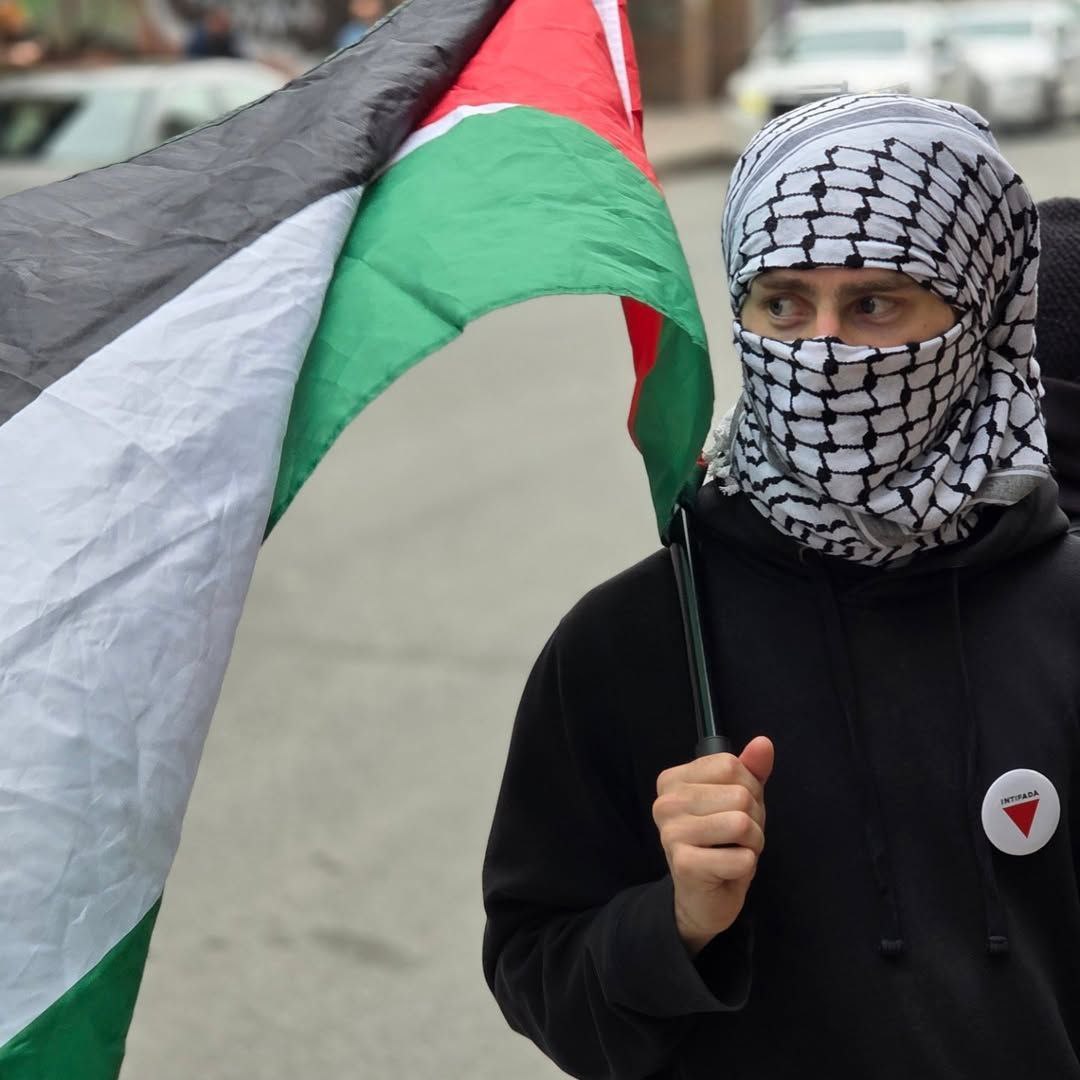 عکس/ تجمع حامیان فلسطینی مقابل سازمان رادیوی کانادا