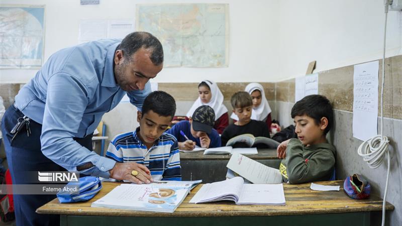 معلمان معماران تمدن نوین