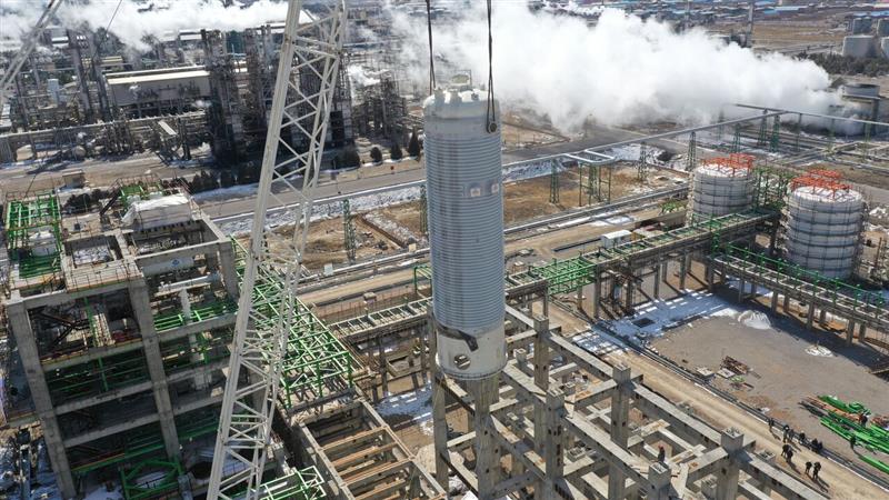 نماینده مجلس: پتروشیمی خرمآباد نسبت به مسئولیتهای اجتماعی پاسخگو نیست