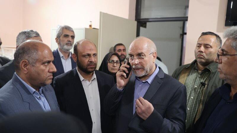 بازدید قالیباف از خوابگاه دانشگاه فرهنگیان گلستان