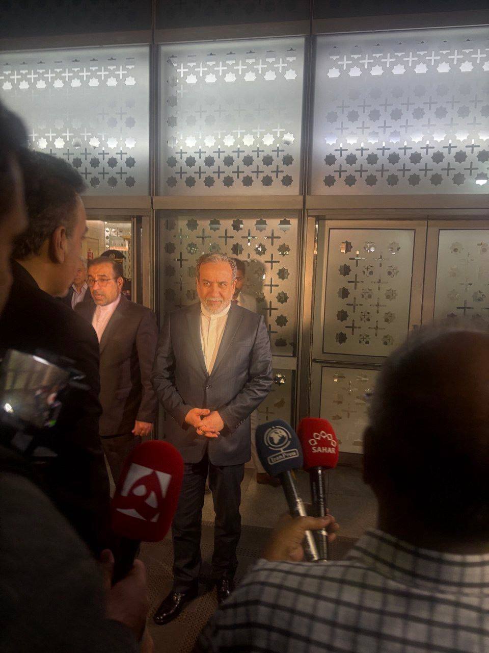 عکس/ عراقچی به دهلی‌نو رسید  