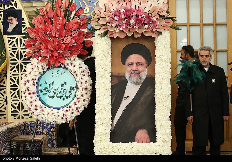 عکس/ نخستین سالگرد شهدای خدمت در حرم امام رضا (ع)