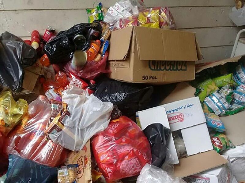 بیشاز ۱.۵ تن موادغذایی فاسد از بازار زابل جمعآوری شد