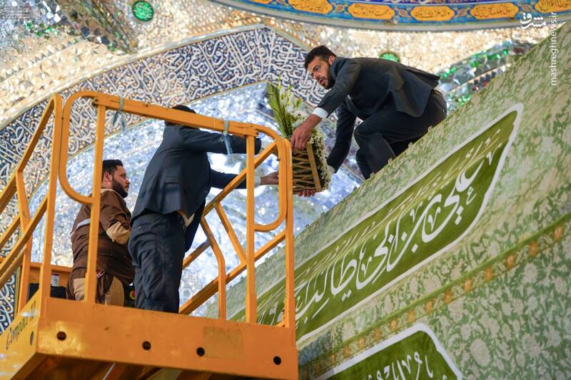 عکس/ گل‌آرایی ضریح نورانی امیرالمومنین(ع) در دهه کرامت