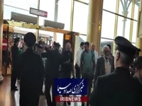 استقبال خادمان رضوی در فرودگاه مشهد از زائران