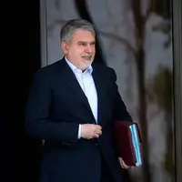 انتقاد نماینده اسبق مجلس از انتصاب صالحی امیری؛  یک شخص امنیتی را وزیر میراث فرهنگی کرده‌اند