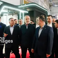 عکس/ بازدید پزشکیان از بیست‌ و نهمین نمایشگاه نفت