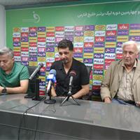 سرمربی آلومینیوم: از جایگاه تیم در جدول رده‌بندی راضی نیستم