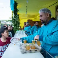 عکس/ پذیرایی موکب آستان قدس از زائران امام رضا