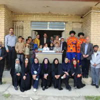 جشن تولد خواهر و برادری در دورافتاده‌ترین مدرسه همدان