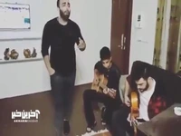 ویدئوی زیرخاکی از خوانندگی مسعود صادقلو 