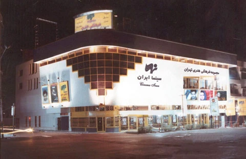 از بلاتکلیفی سینماهای قدیمی تا یادآوری خلیج همیشه پارس در سینما
