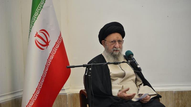 امام رضا الگوی بیبدیل بندگی و سادهزیستی در برابر تجملگرایی خلفا بود