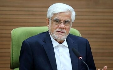 دیدار عارف با جمعی از اعضای حزب کارگزاران/ فائزه و محسن هاشمی هم بودند