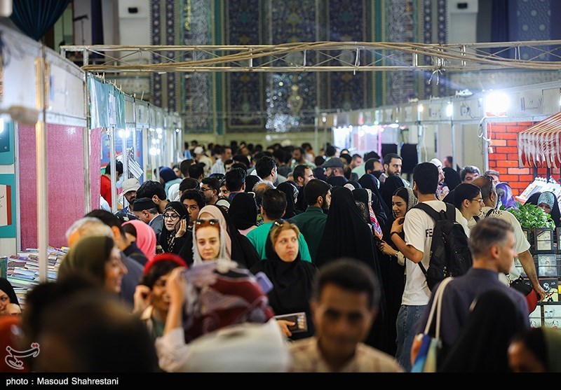 عکس/ سومین روز نمایشگاه بین المللی کتاب تهران