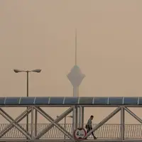 آسمان ابری و وزش باد و گردوخاک در انتظار تهران