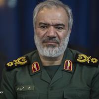 سپاه خدمت‌رسانی به مردم را با جدیت دنبال می‌کند
