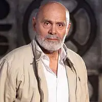 هیکل ورزیده جمشید هاشم‌پور در سن 81 سالگی