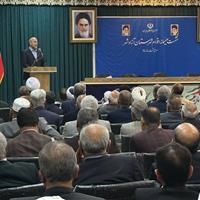 قالیباف: اقتصاد کشور را باید به دست مردم بسپاریم نه مدیران ضعیف
