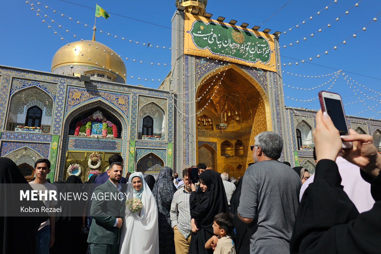 عکس/ روز میلاد امام رضا (ع) در حرم مطهر رضوی