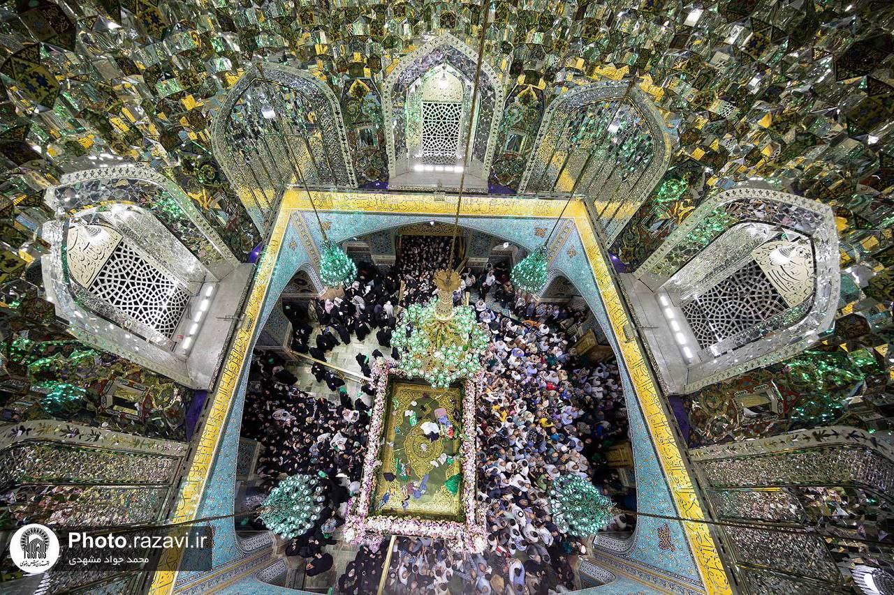 عکس/ نمایی متفاوت و دیده نشده از ضریح‌ مطهر حضرت رضا(ع)  