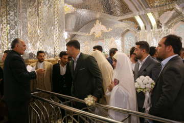 عقد زوجهای جوان به مناسبت میلاد امام هشتم در حرم مطهر رضوی