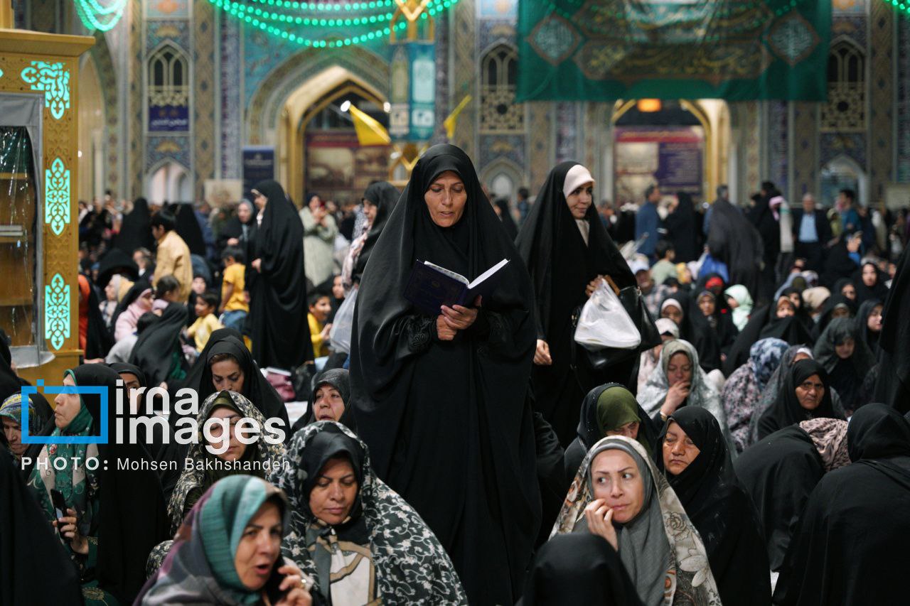 عکس/ شب میلاد علی ابن موسی الرضا (ع) در حرم رضوی