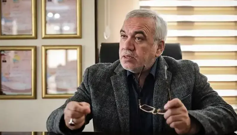 فتحاللهزاده: جباری با یک دستیار خارجی سرمربی شود