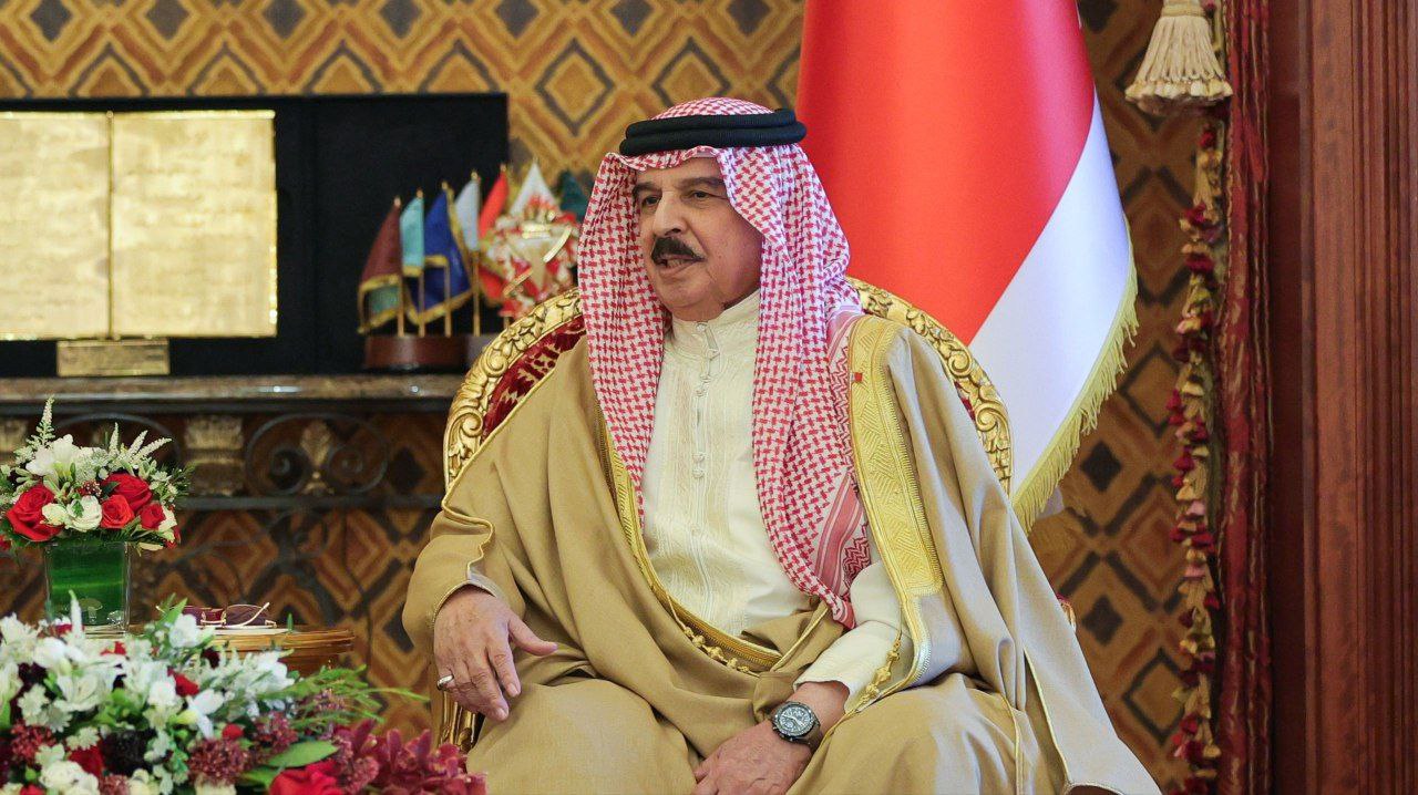 دیدار جولانی با پادشاه بحرین در کاخ الصخیر