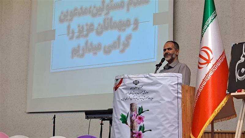 نماینده مجلس : کاهش تراکم کلاس ها از احکام برنامه های هفتم است