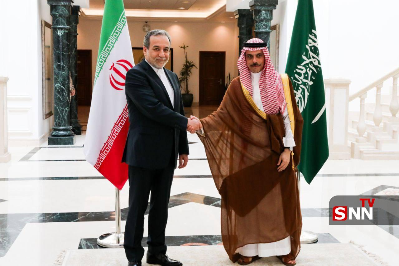 عکس/ دیدار وزیران امور خارجه ایران و عربستان د‌ر جده