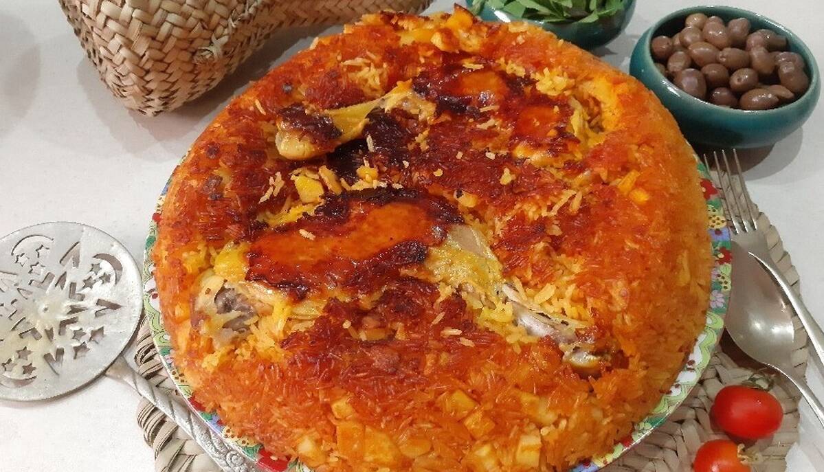 طرز تهیه دمی گوجه با ته انداز مرغ زعفرانی