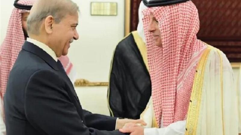 دیدار نخست وزیر پاکستان با مقام سعودی
