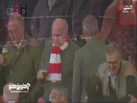توماس مولر در میان تشویق شدید هواداران بایرن مونیخ بعد از پایان در آلیانز آرنا خداحافظی کرد