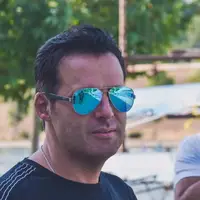 فرزام: خبری از مربی خارجی نیست 