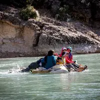 بلم‌سواری در رودخانه گزستان